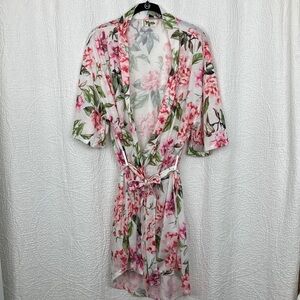 Show Me Your MuMu Women’s Brie Garden of Blooms Floral Kimono Robe OS